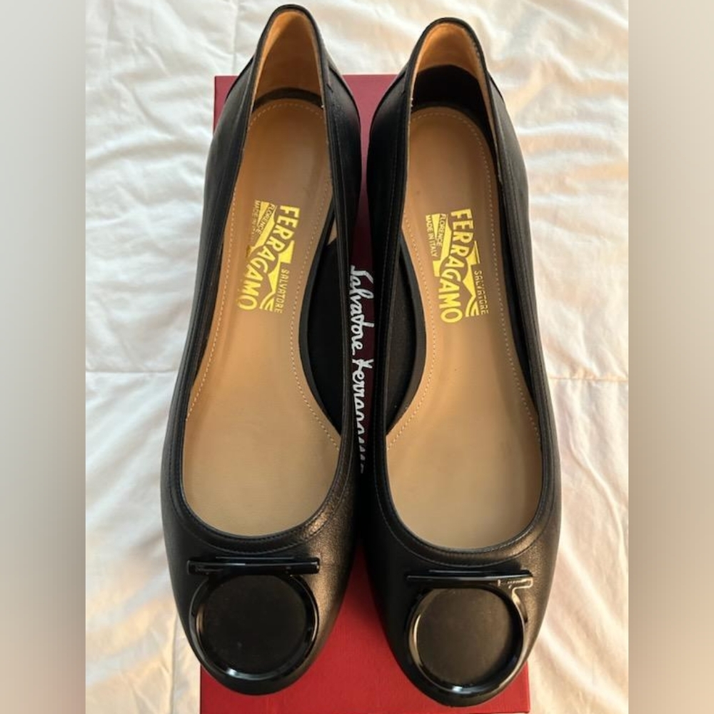 Salvatore Ferragamo Black Flat shoe, size 10M, soft calfskin leather